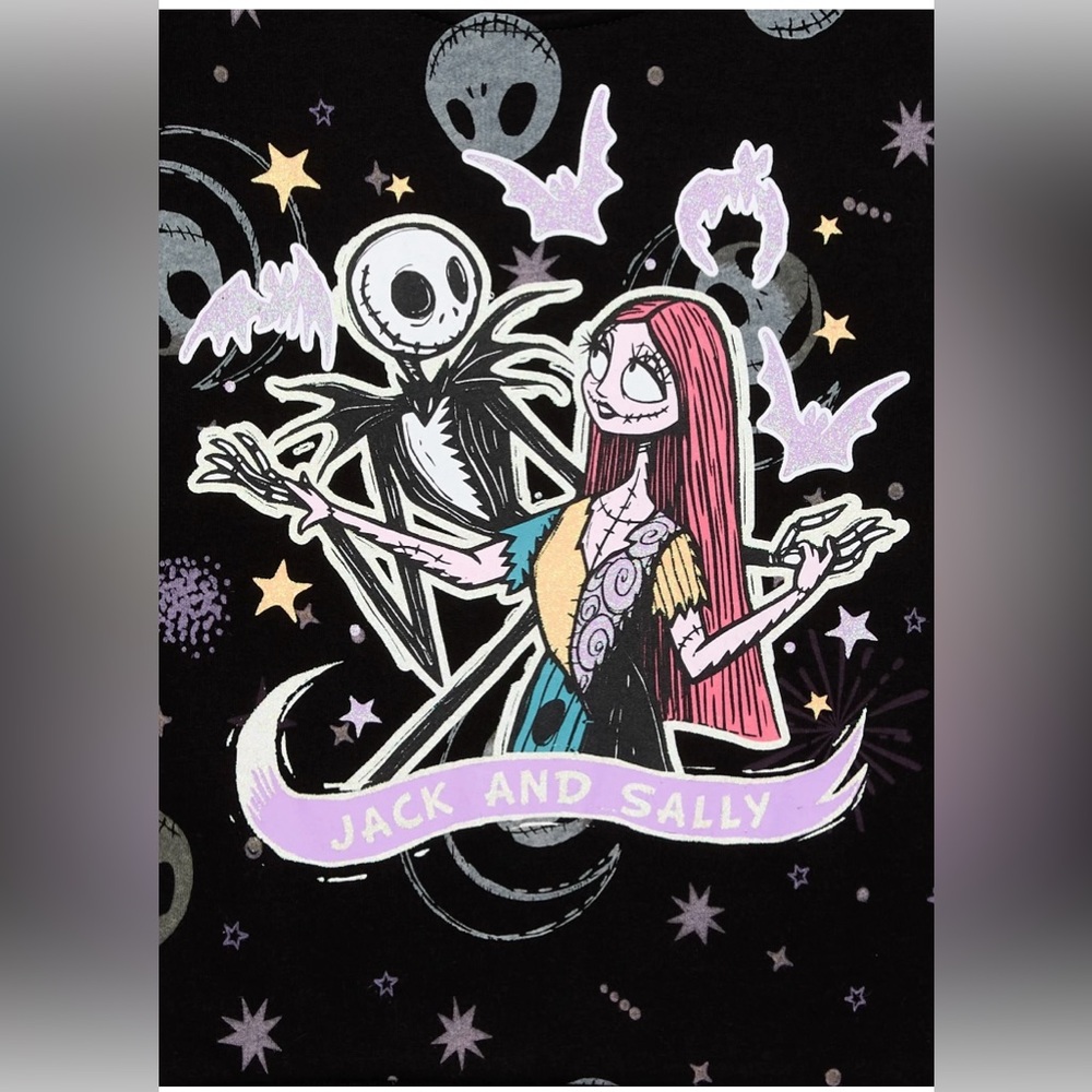Girls Black Jack and Sally Graphic Sweatshirt! NWT. Size XS. - Picture 2 of 6